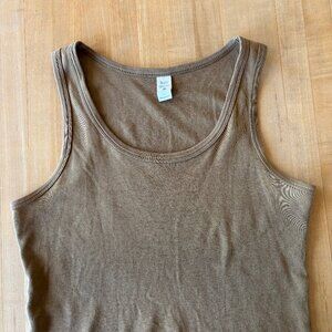 Kate Quinn Army Green Earth Organic Cotton Scoop Tank Top L